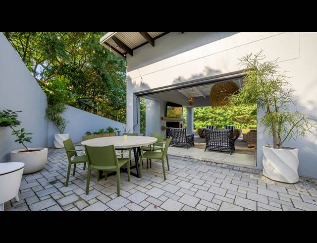 5 BEDROOM HOUSE TO LET IN SIMBITHI ECO ESTATE